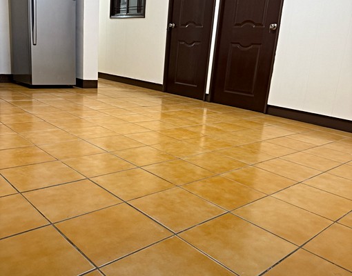 近迴龍捷運龍華科大三房兩廳ㄧ衛公寓 - Image 1