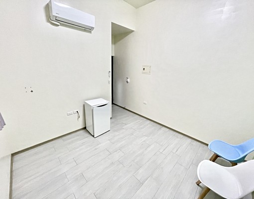 可工作室可以套房可租補廟東旁黃金地段 - Image 11