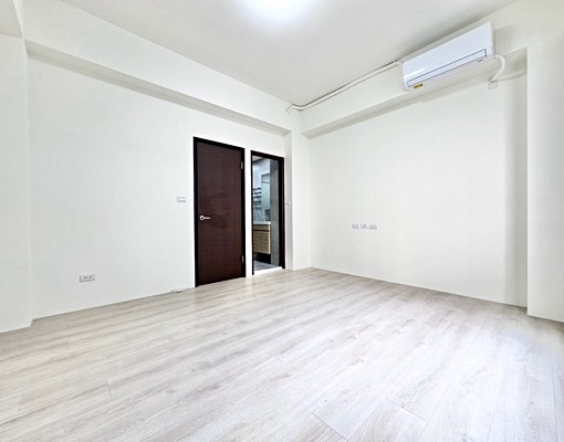 整棟四樓透天四房🌟可租屋補助🌟門前車庫🌟含冷氣熱水器 - Image 7