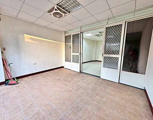 豐原#整棟透天出租✨門口停車✨可神明廳 - Image 9