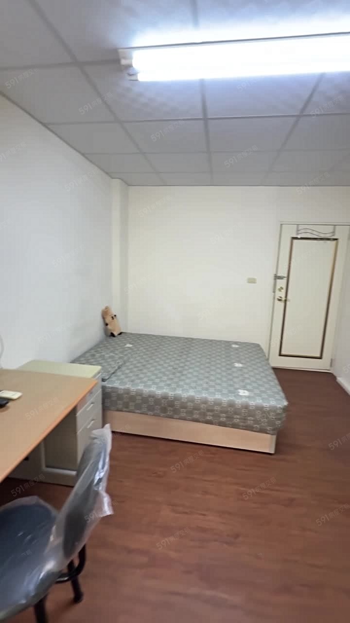 天津北平商圈,環境清優寬大套房 - Image 1