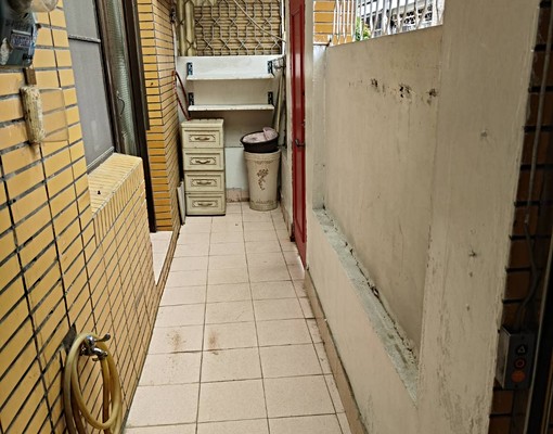 室內停汽車小東路307巷18弄近夢時代成大醫院後甲國中兵仔 - Image 4