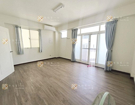 大雅中科#透天出租#四台冷氣#門前停汽車 - Image 1