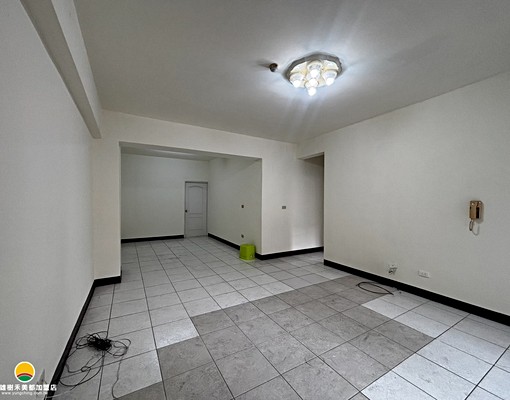 💖建工商圈採光大四房大平車💖可租補！ - Image 2