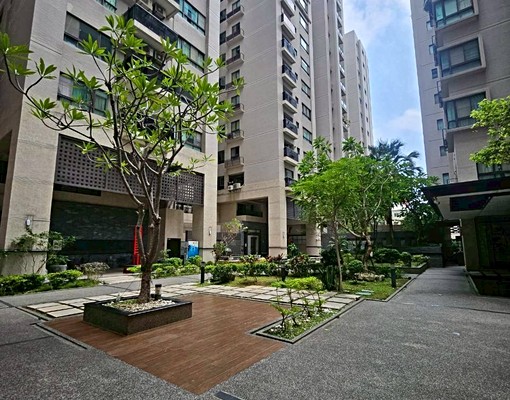 【不用管社宅】可寵電梯套房,近小北夜市新光三越(可租補) - Image 2