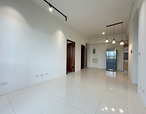 近安南醫院三房含管.平面車位｜可租補戶籍~可寵 - Image 4