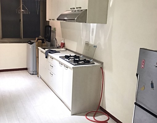 板新站2分鐘可租屋補助台水台電水泥隔間大坪數四房二廳可開伙可 - Image 6