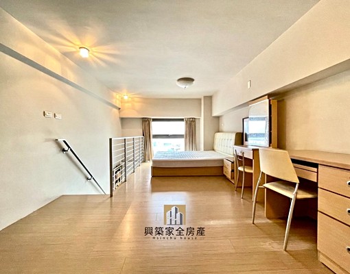 近喜來登高鐵*挑高大坪數樓中樓 - Image 5