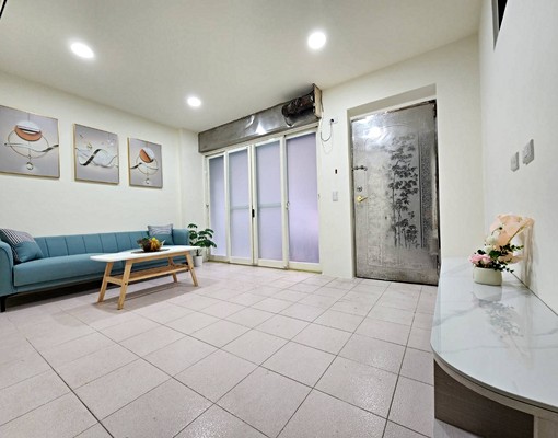 全新裝潢~中和高中1樓溫馨二房 - Image 1