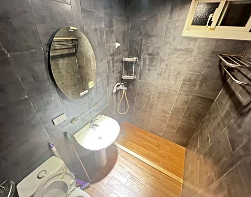 🔥3分鐘五堵站✦全新裝潢✦廁所開窗✦獨立陽台✦獨立洗衣機 - Image 9