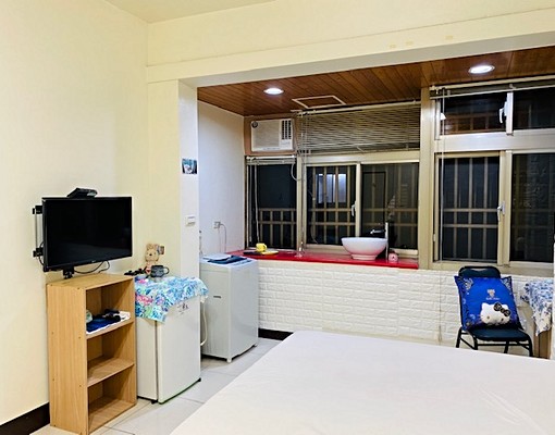 景安站生活機能優，邊間採光佳，獨立洗衣機 - 591租屋網 - Image 1