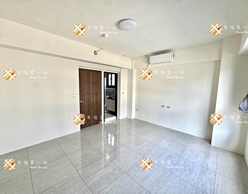 沙鹿全新透天✨含車管(24hr👍￸�住戶專屬籃球場大公園 - Image 9