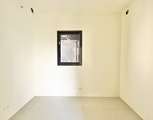 新成屋兩房平面車位*家電家具可討論 - Image 3