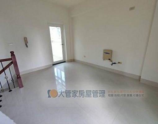 租學區.透天採光佳附裝潢.車庫 - Image 8