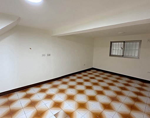 唯唯推薦🔥三多商圈捷運站翻新美透天 - Image 13