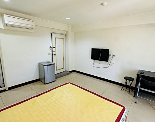 近工業區採光佳套房(禁菸.附機車位) - Image 3