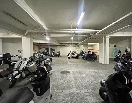 飯店式裝潢|一中商圈|台水台電|管理員|可租屋輔助|室內機車 - Image 16