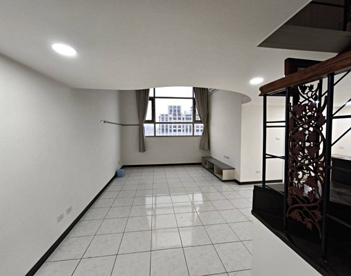 大降價~近捷運~高級裝璜~採光佳🧡格調美居~搶租中 - Image 2