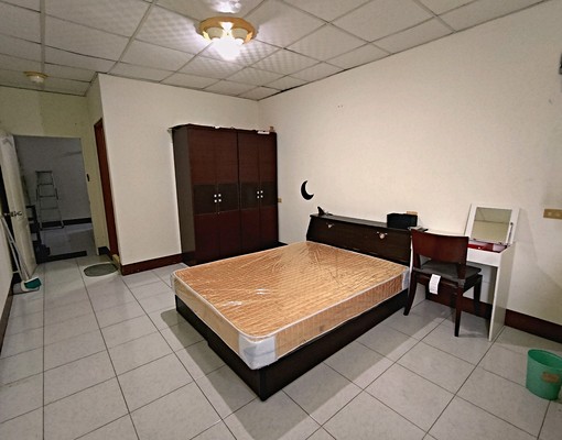 近高師大四維一路3樓獨立大套房採光佳 - Image 1