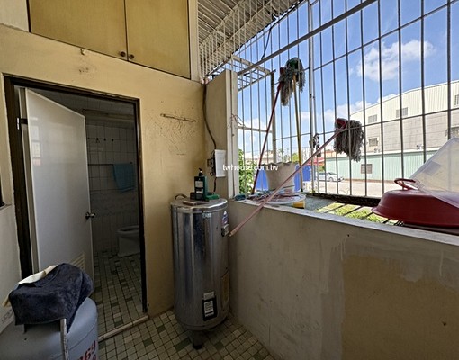 路竹省道旁透天可當員工宿舍 - Image 14