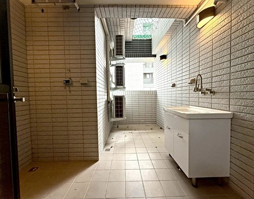 😀獨家中科園區|林維洄東海|兩房平車|地點佳 - Image 8