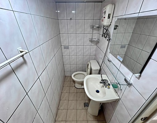 北區✨精美套房可寵可租補大間有沙發✨近中國醫一中✨樓下公車 - Image 5