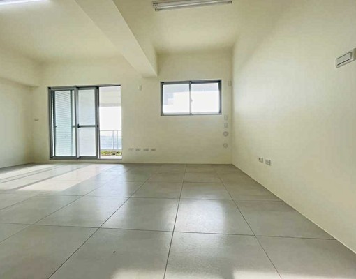 楠梓高大特區★泰嘉拓真★邊間大兩房+1開放空間★B1平面車位 - Image 2