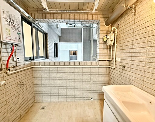 近台中車站全新交屋可全配可租補寵物 - Image 5