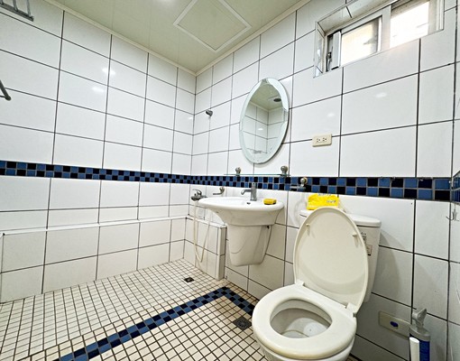 中興大學旁｜美三房｜有電梯｜室內22坪❤可租補 - Image 4