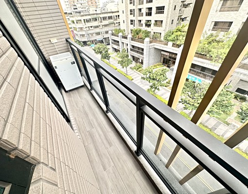 旱溪秀泰74🌺電梯別墅🌺一層一戶🌺租補🌺超大間🌺 - Image 10