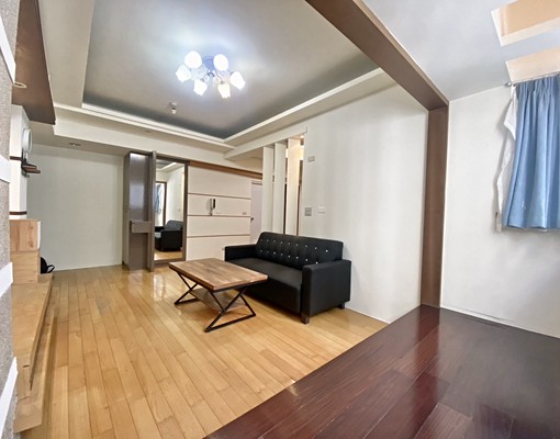 超便宜大三房✨傢俱全配✨木質地板✨近74超美屋況✨ - Image 1