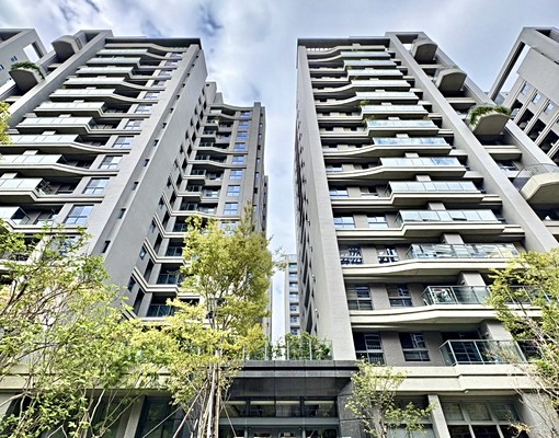 歐式大三房✨輕屋齡可租補可戶籍✨高樓層超美視野✨近74✨ - Image 1