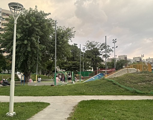 鳳山衛武營/三井outlet/捷運站/學區/國宅(三面採光) - Image 14