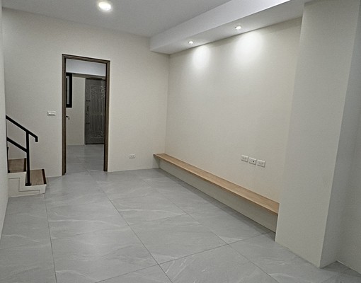 河堤文藻社區/全棟翻新/透天4樓 - Image 3