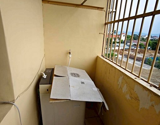 ⭐️獨立大套房附客廳⭐️遠離塵囂可租補.附廚房和庭院公共空間 - Image 6