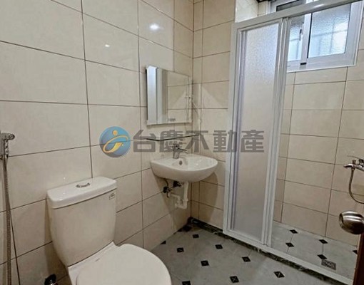 可租補可寵物衛武營3房翻新採光公寓 - Image 5