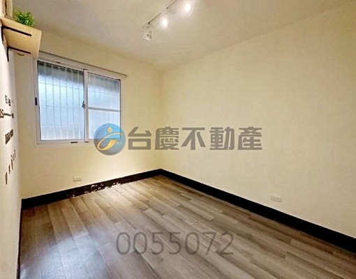 可租補可寵物衛武營3房翻新採光公寓 - Image 10