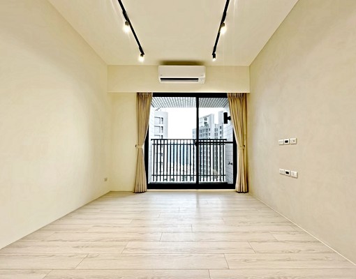 高樓層✦無限視野✦大三房✦雙租補✦平車✦近中國醫✦只剩一間 - Image 2