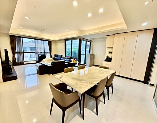 桃園藝文總圖特區~竹城大和三房平車美居出租中~有空中露台喔 - Image 1