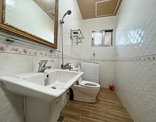 獨家可租補近小北新光商圈原木大套房 - Image 4