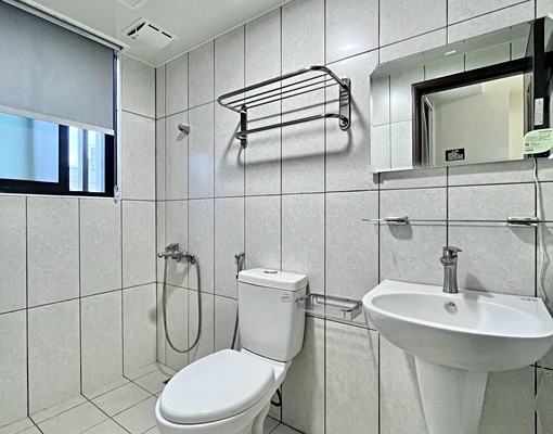 可租補✅有電梯✅陽台獨洗獨曬✅ - Image 4