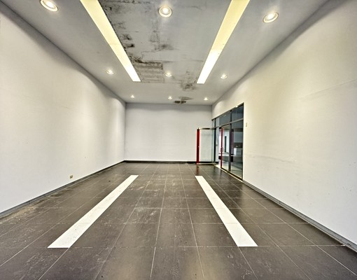 屏東高中超大面寬金店面(藥妝店、車商、量販店、家具行、燦坤) - Image 8