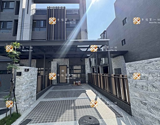 爆擊超扯案🔥可租補💫沙鹿最美最豪華💫全新四房尬車庫露台 - Image 2