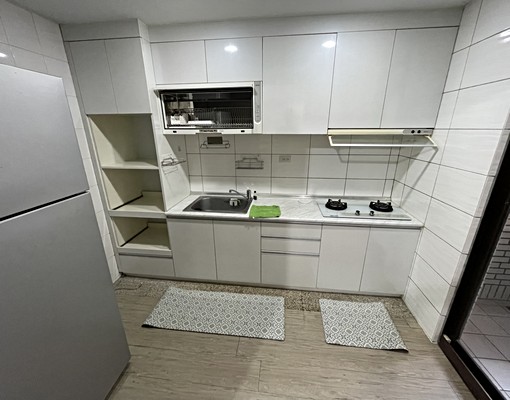 市府捷運站兩房含車位 - Image 4