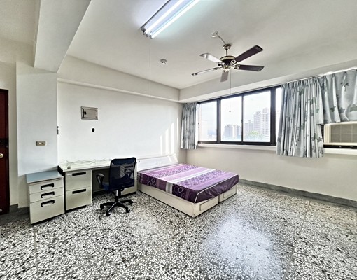 可租補✨電梯大套房✨南區大里✨採光佳✨共洗免費 - Image 1