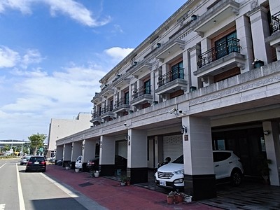 新營專任約-鐵賣!!~出價來談~臨路雙車位~~30米外環道