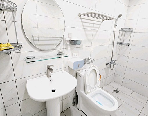 新裝潢3房2衛超大坪數可租補 - Image 11