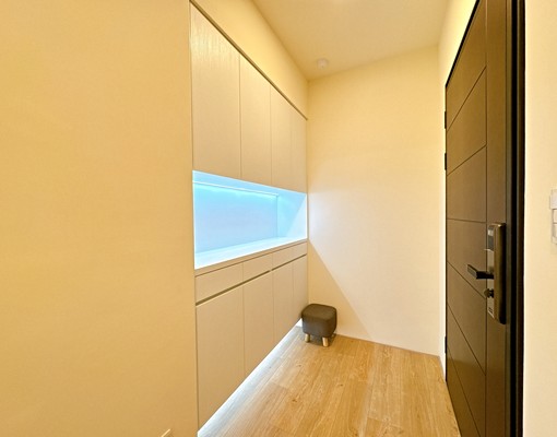 水湳經貿❤️遠雄藝舍❤️質感次頂樓兩房兩衛平車 - Image 15