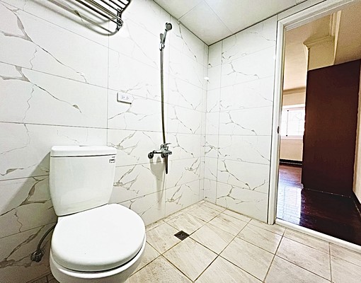 可租補~三鳳中街雙衛浴翻新3房 - Image 4