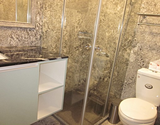 八里市中心商務二房/傢俱家電俱全/住商蘇小姐 - Image 9